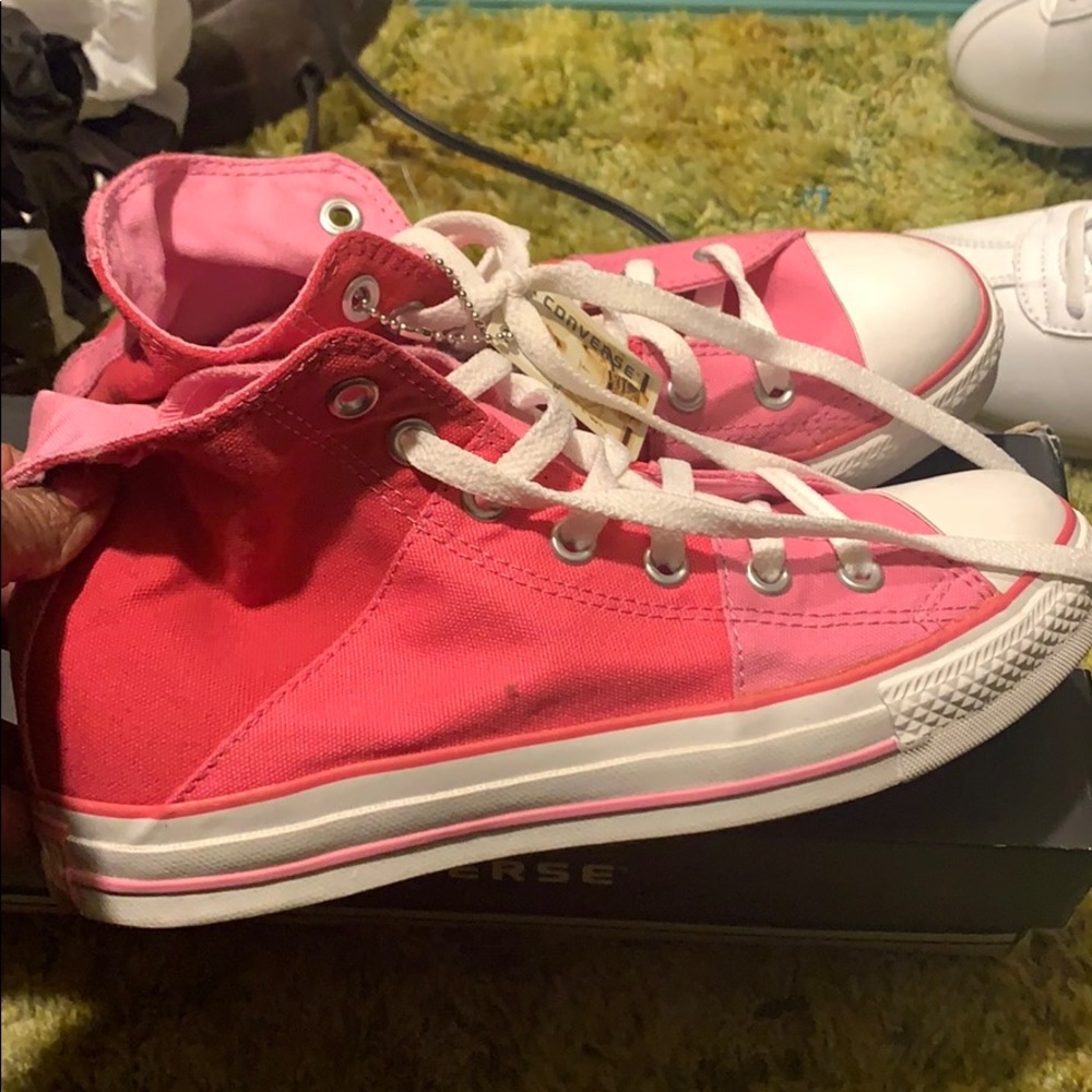 Shoes - Picture 2 of 3